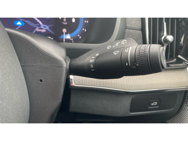 Volvo XC90 2.0 B5P Ultra Dark 5dr AWD Geartronic Petrol Estate